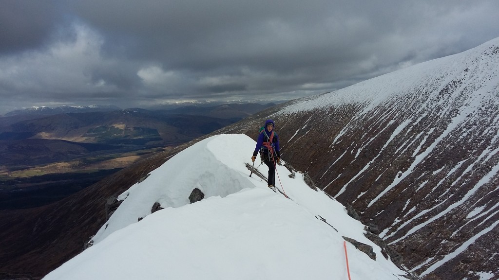 Moving together on the nice snowy ridge above the Douglas Gap