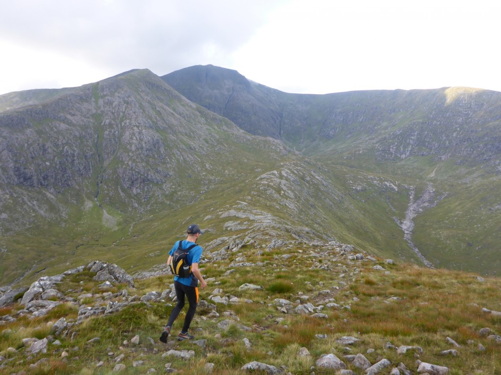Dropping down to the bealach before Stob Ghabhar